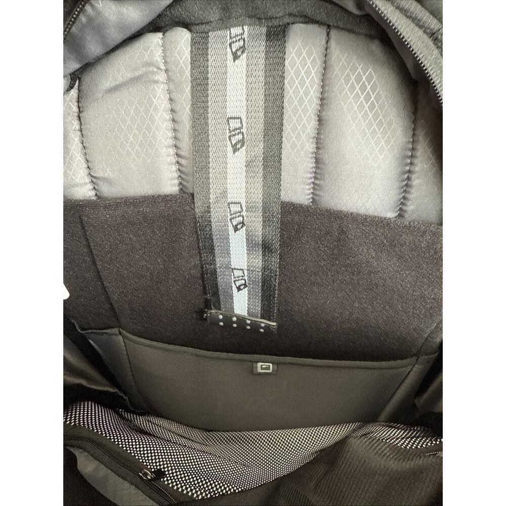 Heys Tech Pac 04 Computer Backpack Black F - Picture 12 of 16